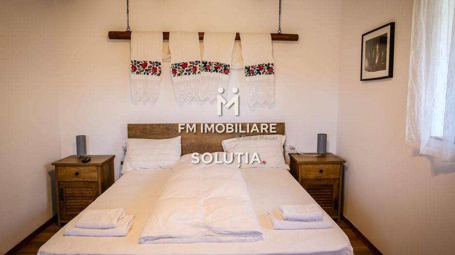 Pensiune agroturistică: 3 case tradiționale + teren în Desești - Poză 12