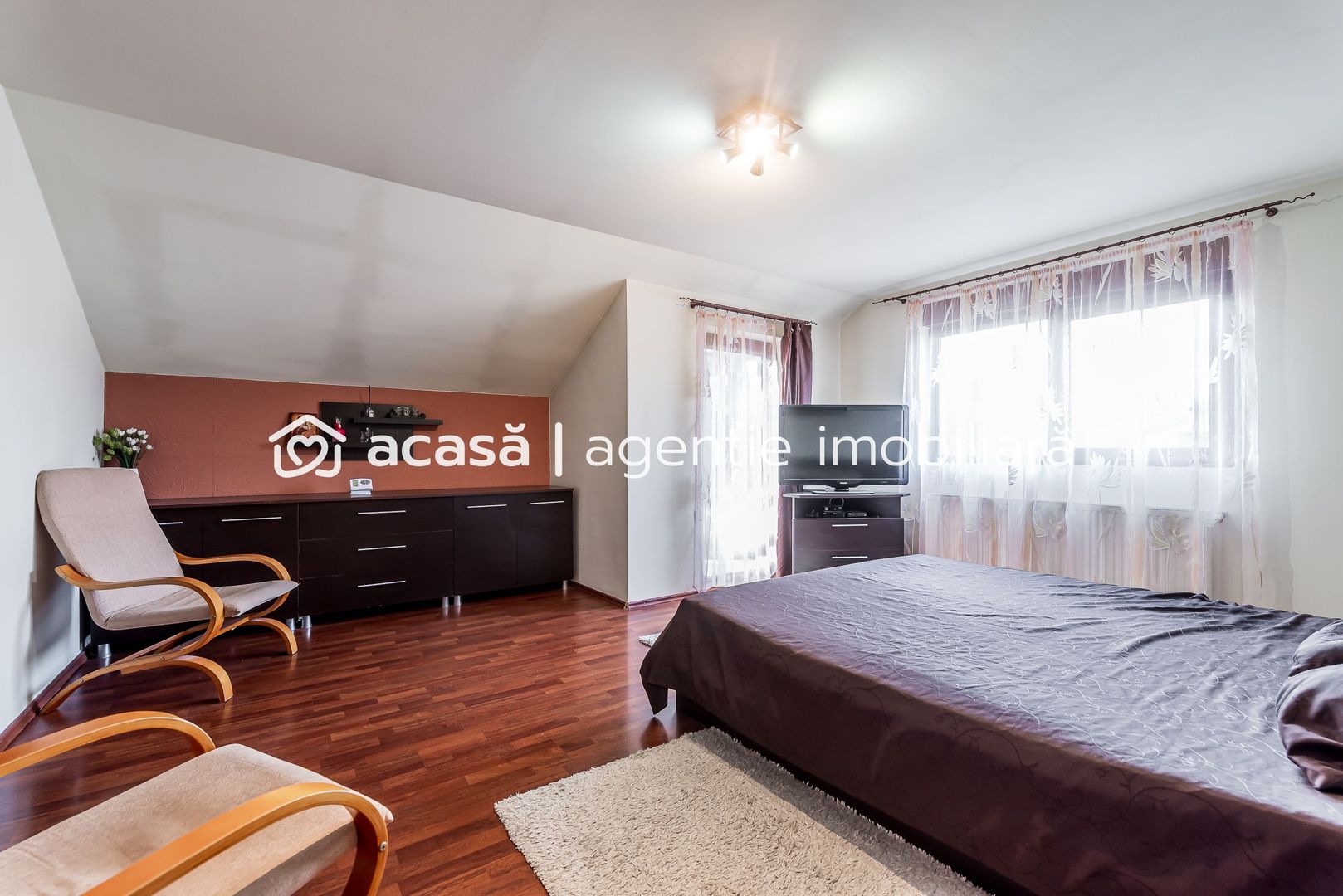 VILĂ MODERNĂ CU PISCINĂ, SAUNĂ- COMISION 0% – ARADUL NOU - Poză 9