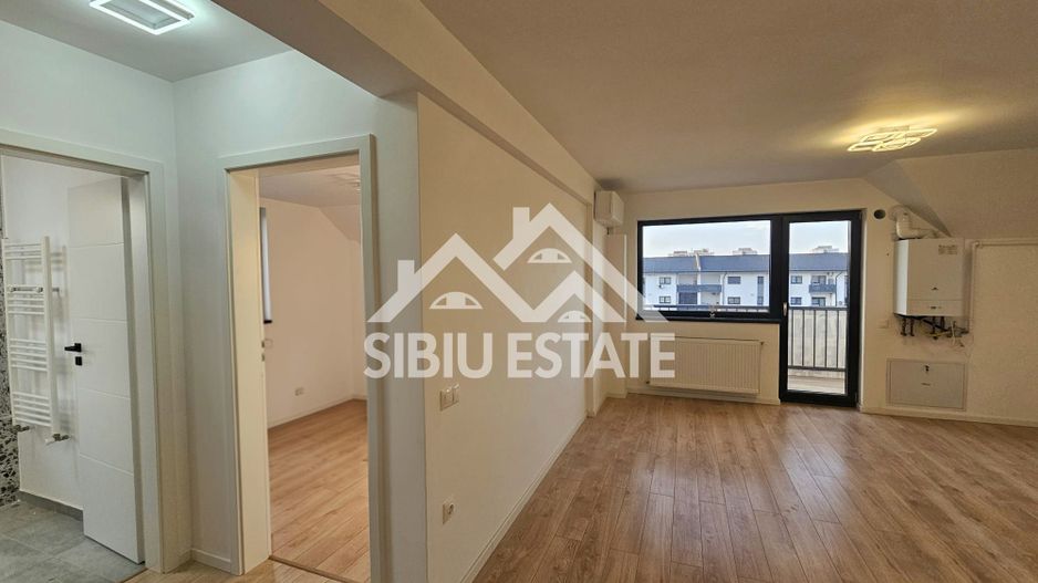 Apartament 3 camere, 2 bai LA CHEIE - Poză 1