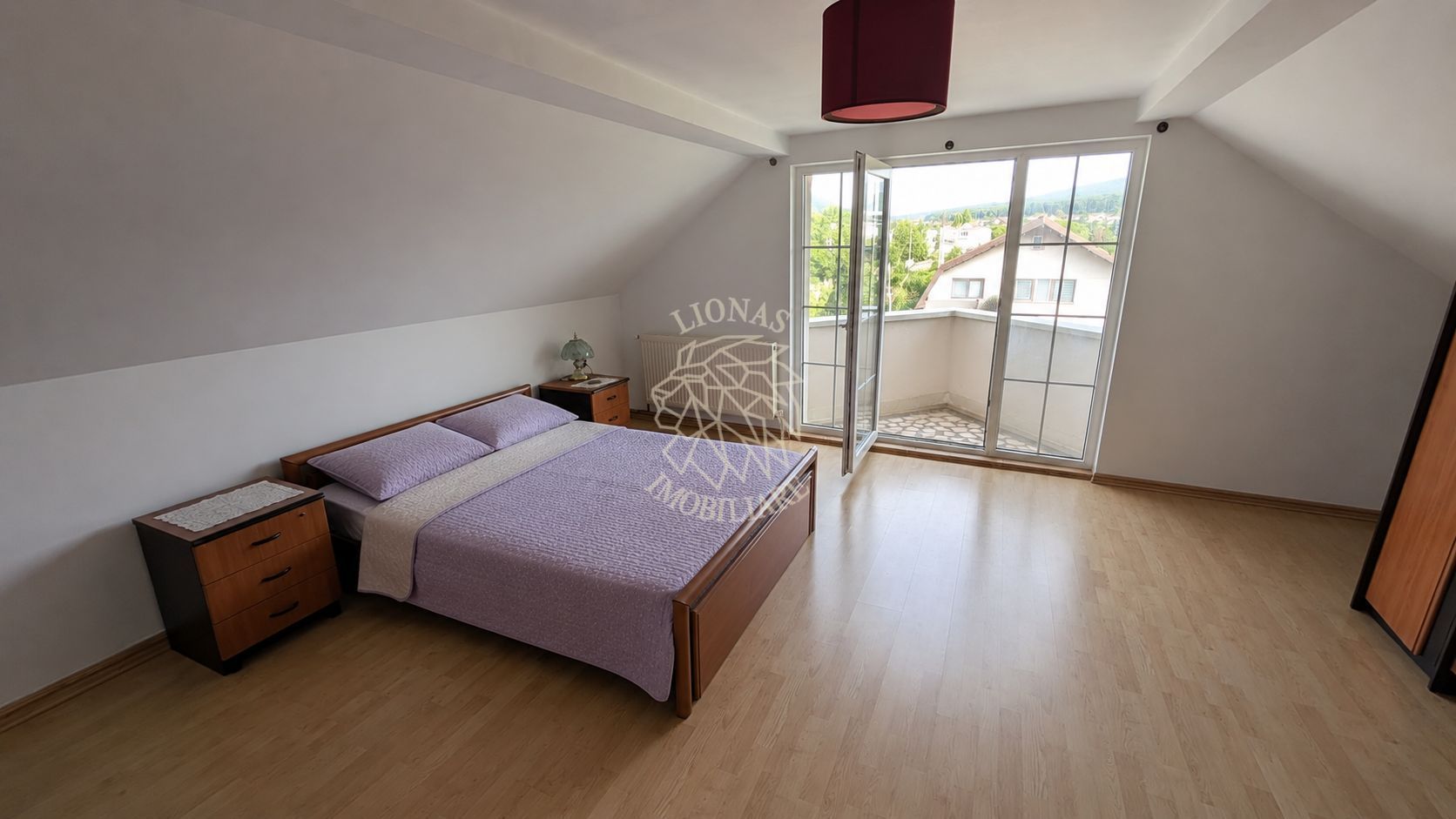 Apartament  3 camere 78 mp-2 balcoane-curte-parcare-Calea Moldovei - Poză 3