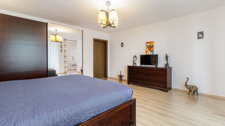 Casa in stil mediteranean cu teren generos - Poză 13