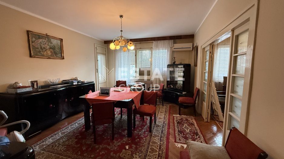 Apartament 4 camare, Punctele Cradinale - Poză 1