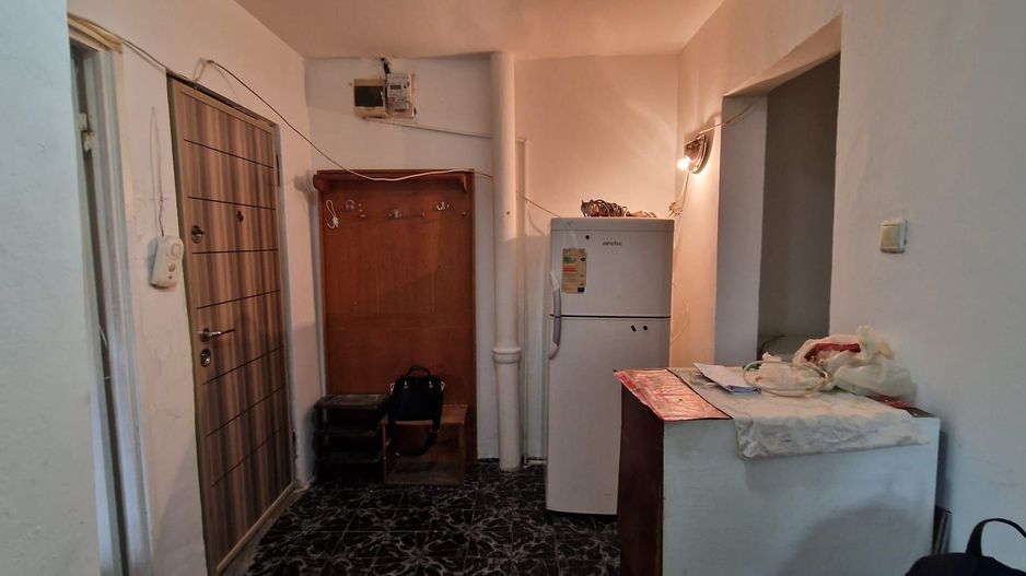 Apartament 2 camere Dec 47 mp Podul de Fier 99000 euro - Poză 6