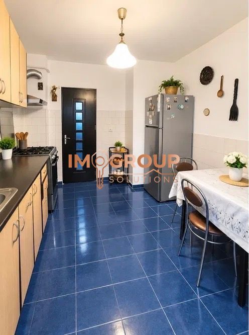 OANCEA - BLOC 1990 - ETAJ INTERMEDIAR - APARTAMENT CU 3 CAMERE DEC - Poză 1