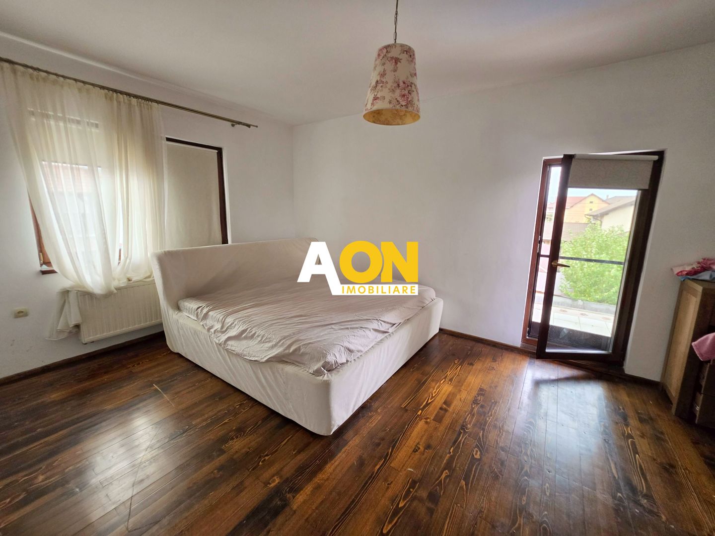 Casă individuală cu 6 camere și piscină în Alba Iulia, zona Cetate - Poză 12