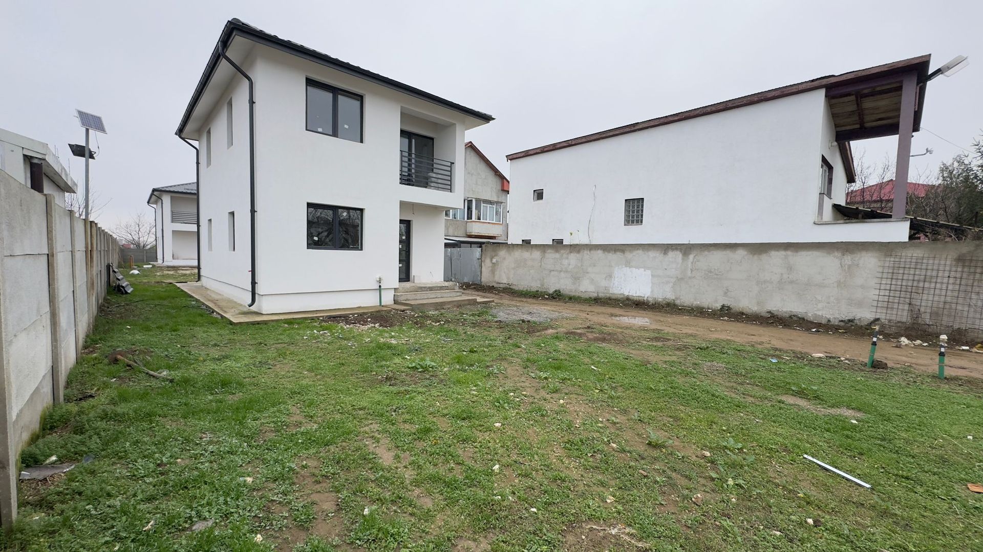 CASA INDIVIDUALA GLINA, INCALZIRE PARDOSEALA, TEREN 325 MP, COMIS 0% - Poză 1