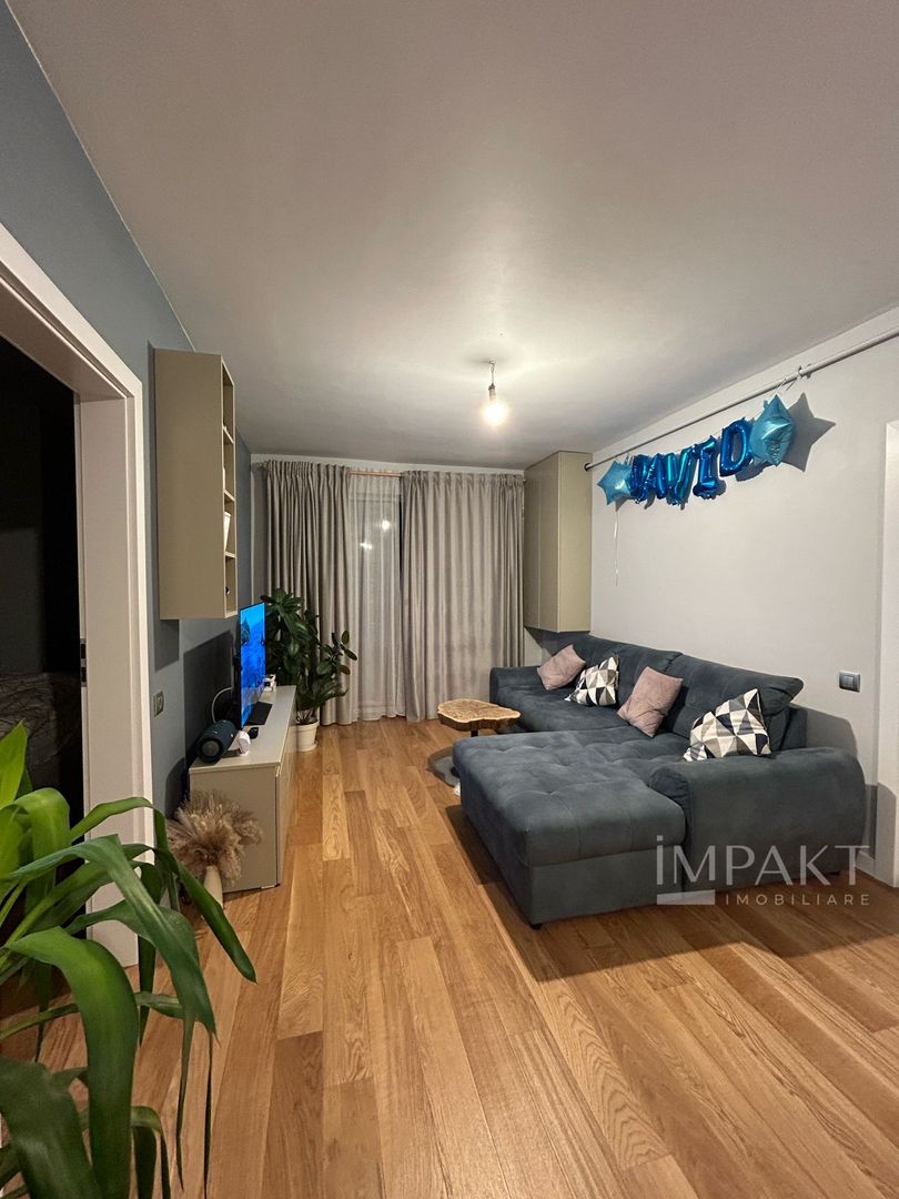 Vanzare apartament cu 3 camere, etaj intermediar, terasa, parcare! - Poză 4