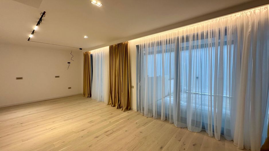 Apartament cu 3 camere tip duplex, zona Aviatorilor -  Charles de Gaulle - Poză 3
