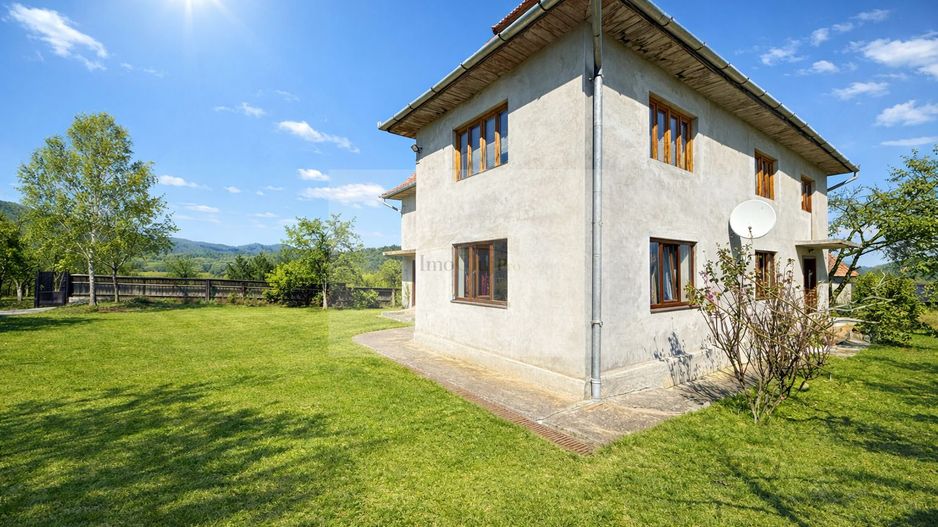 Proprietate cu potențial pensiune – sat Masca, 45 km Cluj - Poză 5