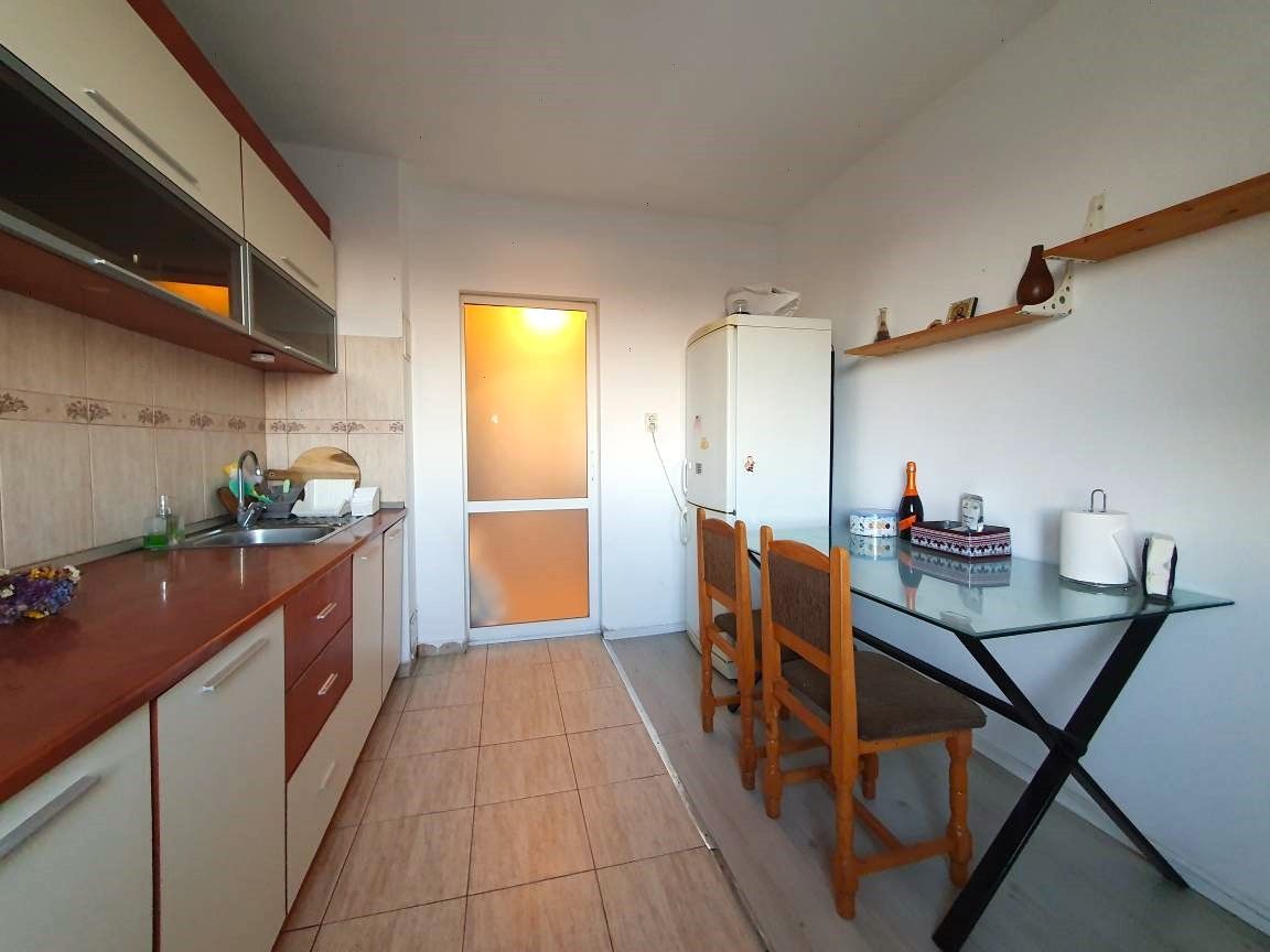 Apartament luminos și bine compartimentat, 2 camere – Zona Astra (Planete) - Poză 1