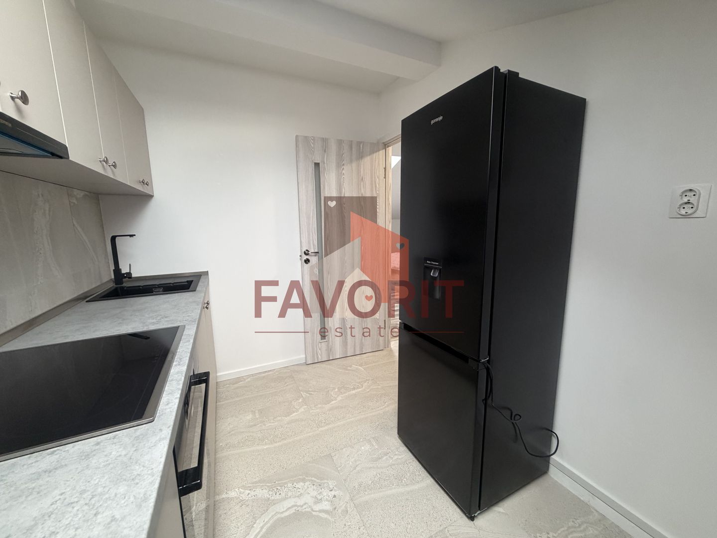 Mobilat si utilat. Disponibil imediat.  Bucatarie inchisa - Poză 2