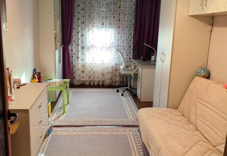 Apartament spațios, modern, complet mobilat și utilat - bloc VEGA - Poză 11