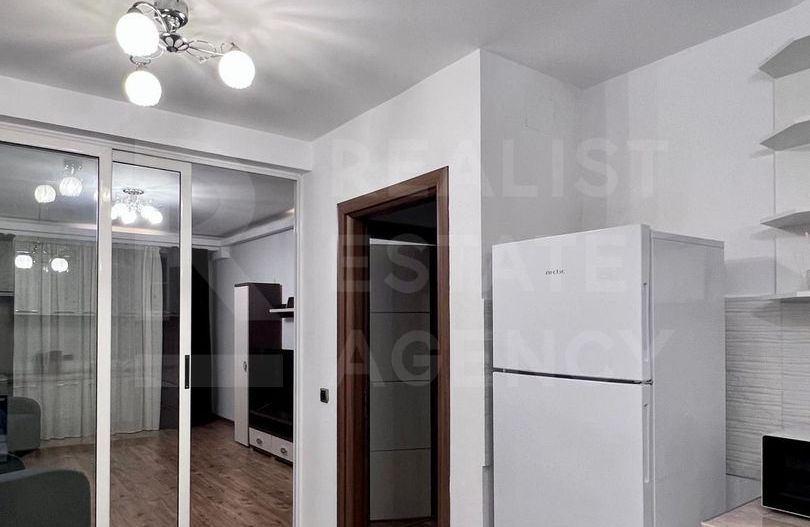 Apartament cu 3 camere – 13 Decembrie, Coresi la 5 minute pe jos. - Poză 4