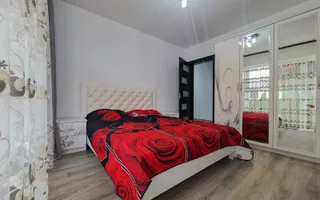 Apartament nou, mobilat și utilat - 3 camere, 2 bai și curte - Poză 14