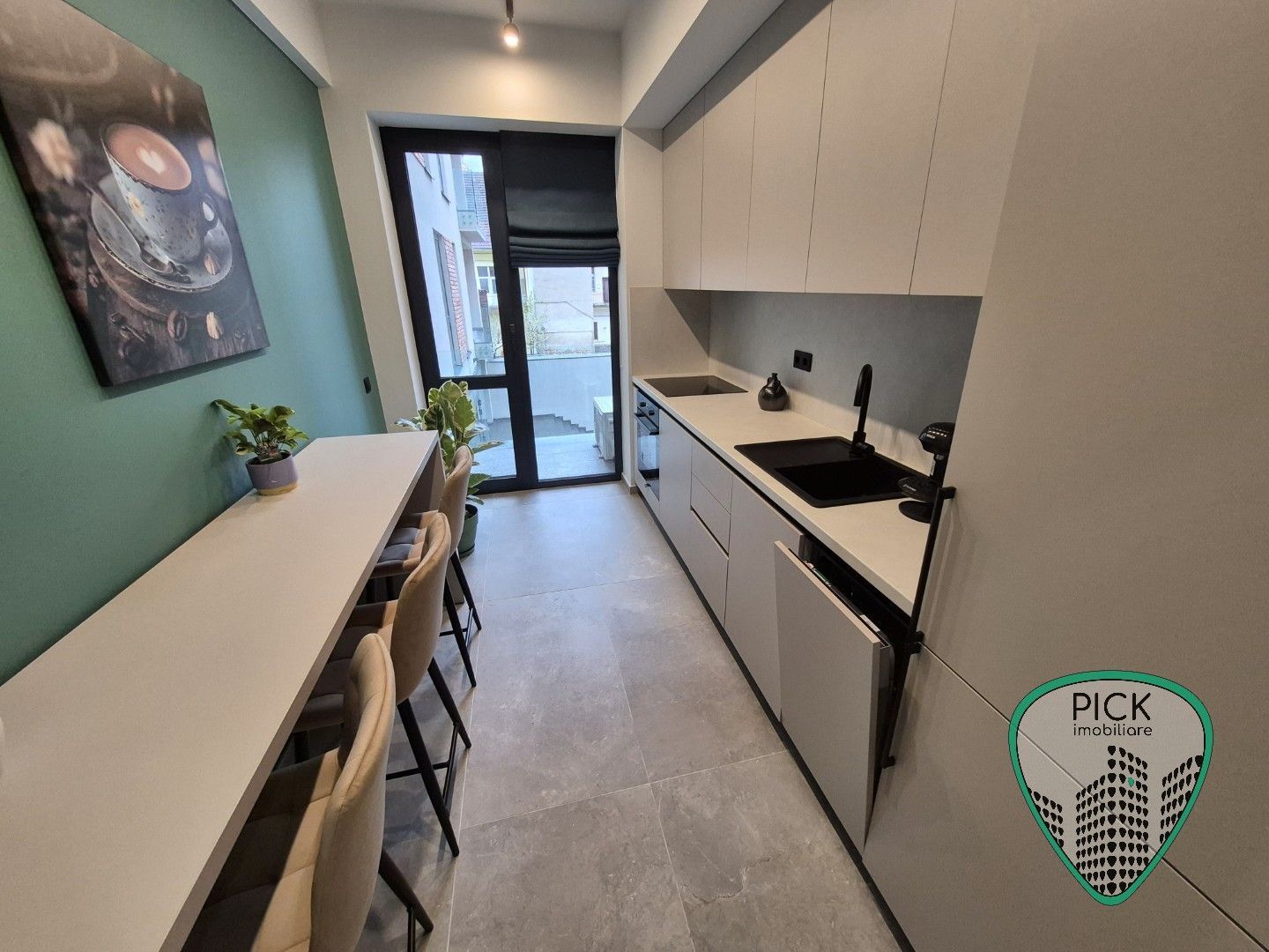 P 4224 - Apartament cu 2 camere în Târgu Mureș, Ultracentral, P-ța Trandafirilor - Poză 9