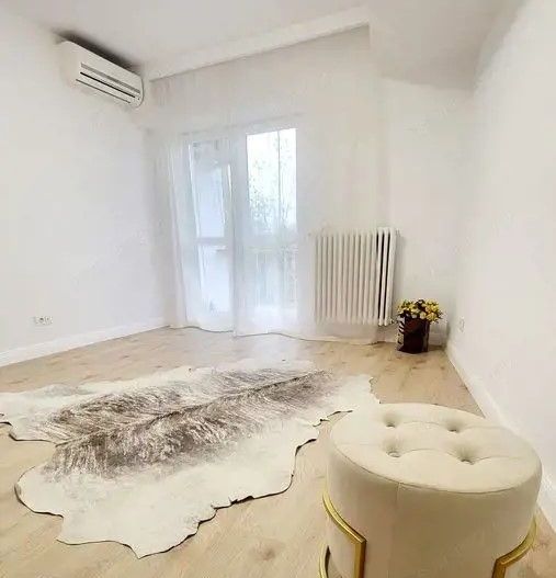 De Vanzare apartament 2 camere Cismigiu sect 1 - Poză 2