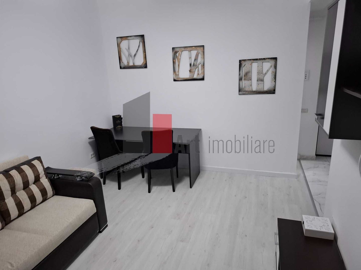 Inchiriez apartament 2 camere, bloc nou, -loc de parcare-Chiajna - Poză 1