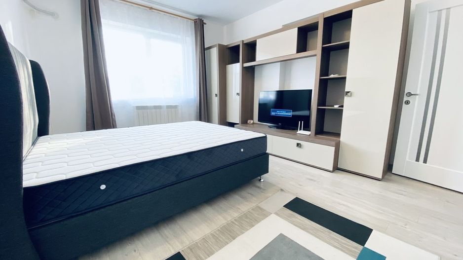 Parcul Carol - Primaria Sector 5, bloc nou, centtrala proprie, tot nou - Poză 1