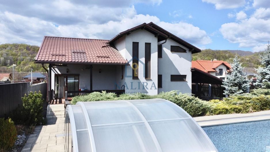 Casa superba de vanzare-piscina- eficienta energetic-Tautii Magheraus - Poză 20