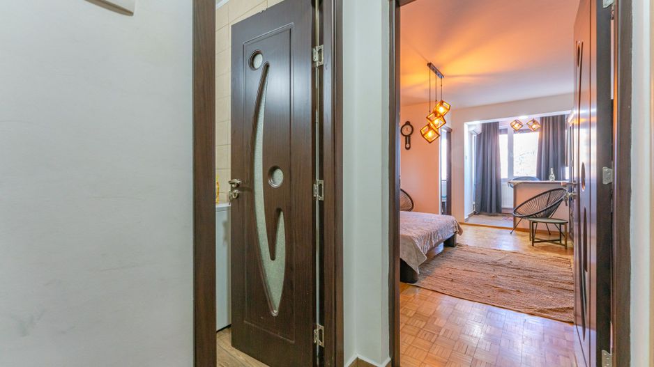 Închiriere garsonieră Brașov, Astra: Aer condiționat, centrală proprie - Poză 9