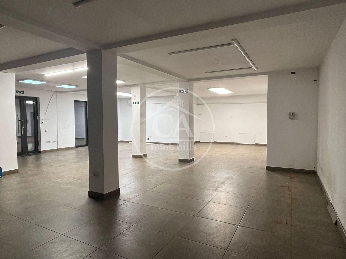 Spatiu comercial cu 2 camere de închiriat în zona Oncea, Oradea - Poză 2