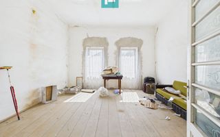 Clădire cu 5 camere cu teren și hală în Cenad - Poză 4