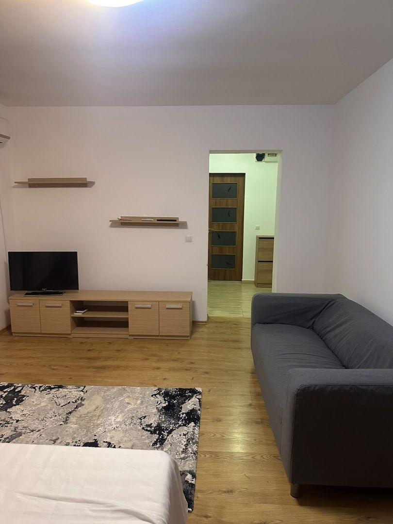 GARSONIERA - PET-FRIENDLY, CENTRALA PROPRIE, METROU 10 MINUTE - Poză 2