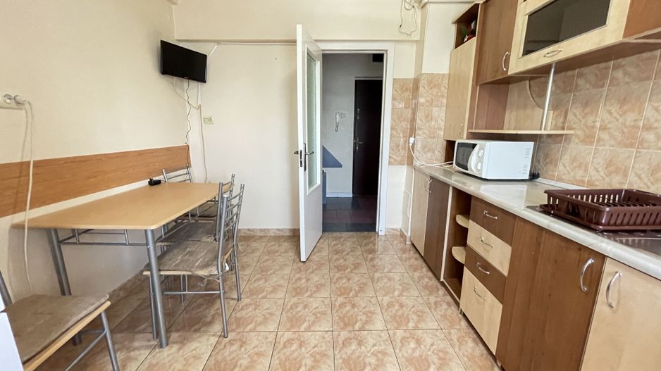 Apartament cu doua camere in zona Aradului - Poză 5