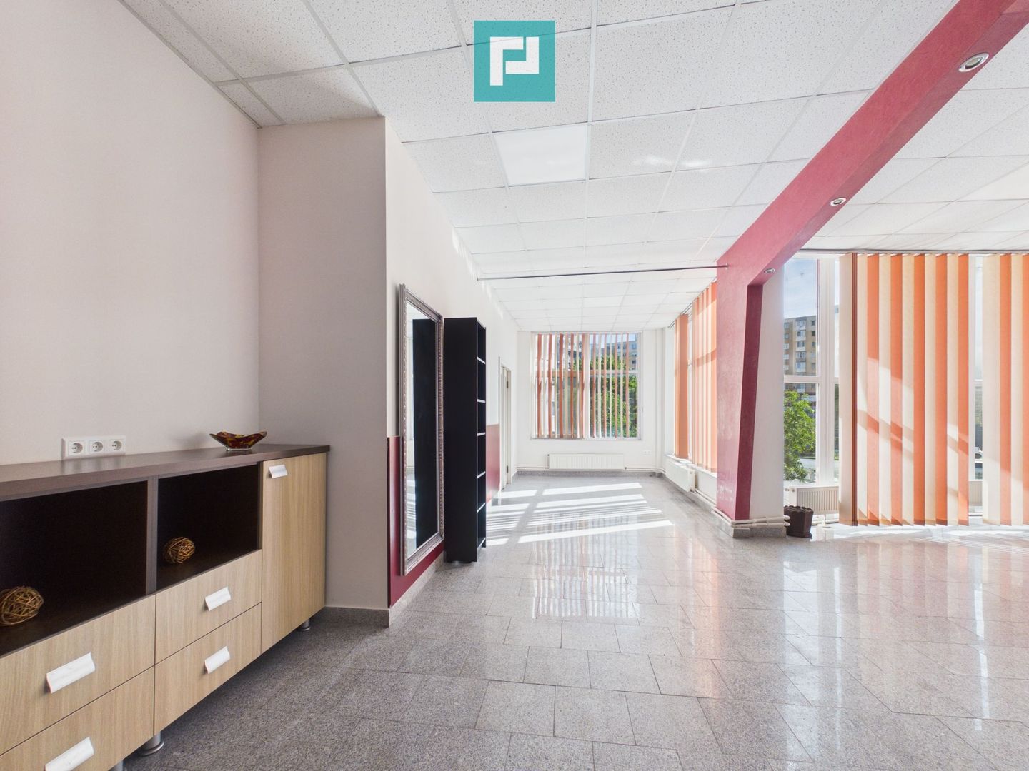 Centru comercial P+1 de închiriat, zona Vlaicu - Poză 11