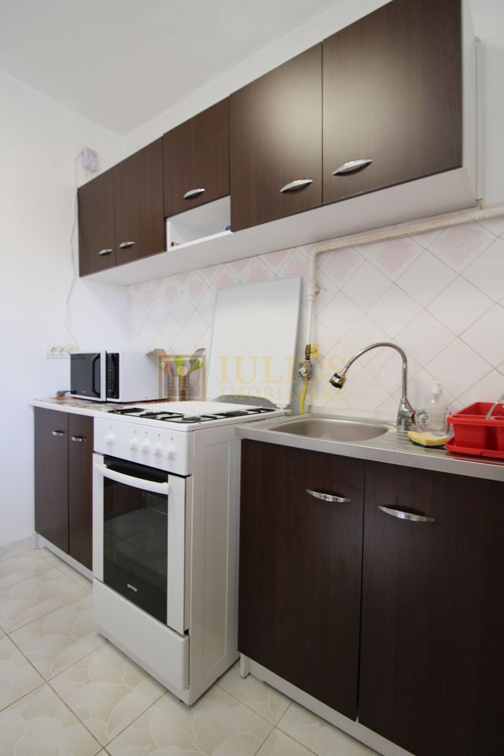 Piata Victoriei, 3 camere, centrala proprie - Poză 8