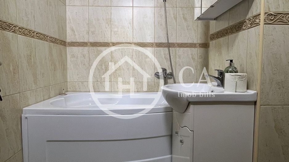 Apartament cu 3 camere de vânzare in zona Cantemir, Oradea - Poză 10