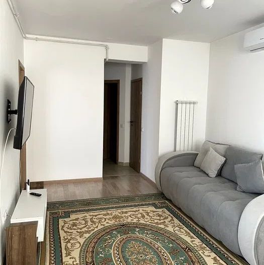 inchiriez apartament cu 3 camere Pacii + loc de parcare - Poză 2