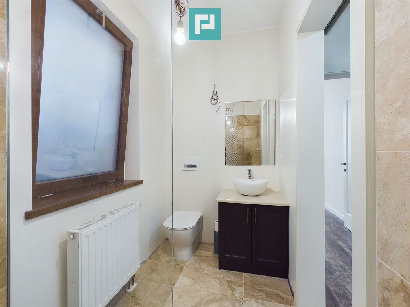 Vilă la sol cu 3 camere în Pârneava - Poză 13