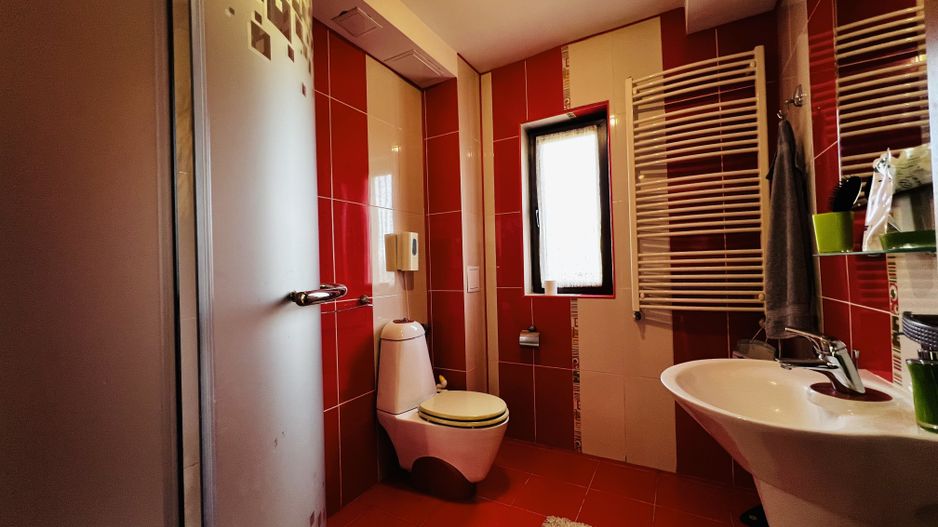 Casa individuala cu teren 825 mp - Ghiroda - Poză 4