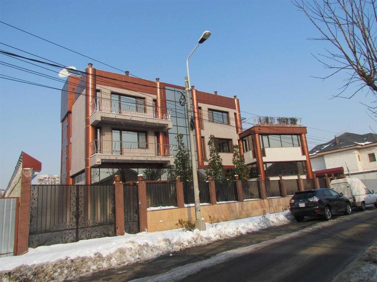 Vila pentru Sediu / Resedinta | Parcul Herastrau - Poză 1