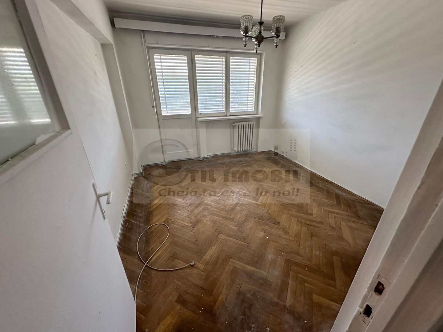 Apartament 3 camere, 70mp, 2 balcoane – Podu Roș  125000 euro - Poză 3