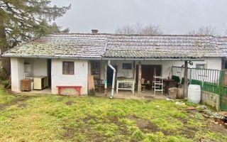 Casă din cărămidă | Teren 2000 mp|Anexe tradiționale | Bojt - Poză 4