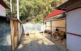 Casa de vanzare 1500 mp Cugir zona linistita - Poză 9