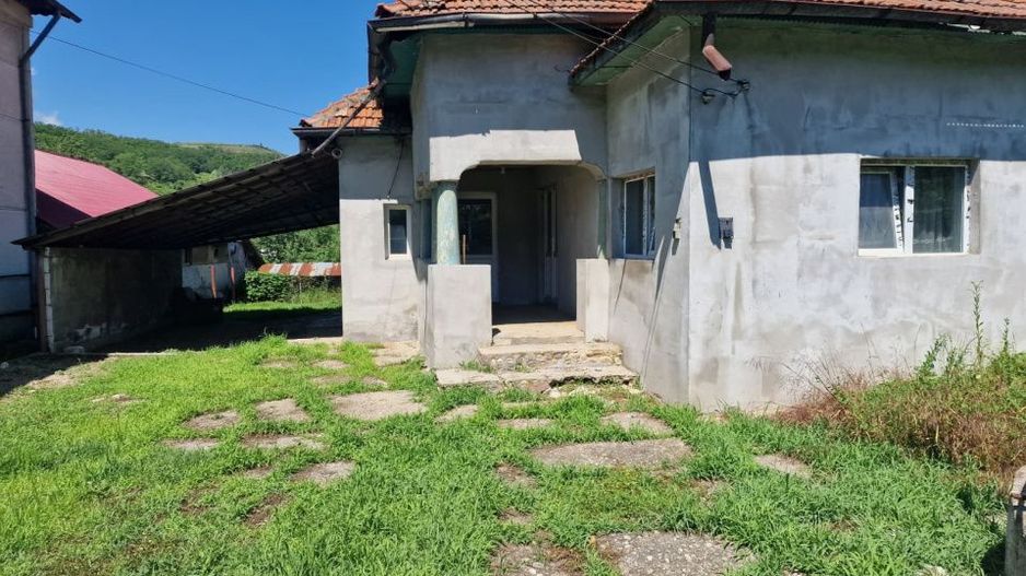 Casă cărămidă 4 camere + anexe - Călinești - Vrănești, Argeș - Poză 1