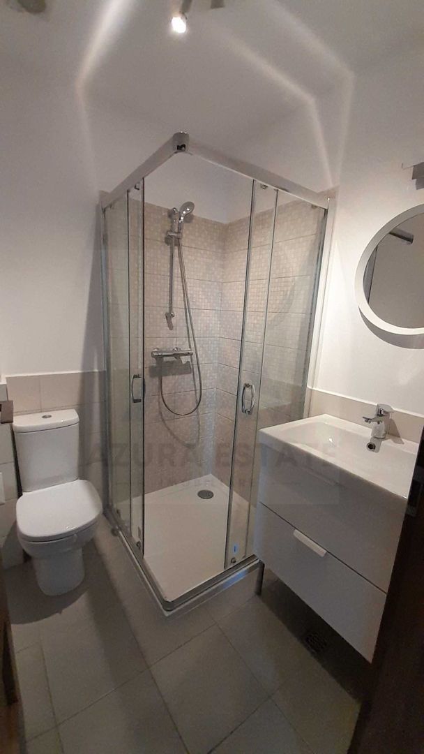 Apartament modern 3 camere 70 mp utili balcon 10 mp parcare in Strand - Poză 7