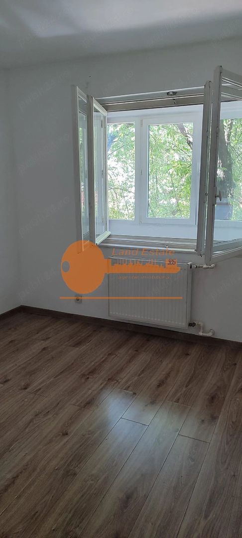 Apartament 3 Camere Complet Renovat | 15 Minute Metrou Crângași - Poză 2