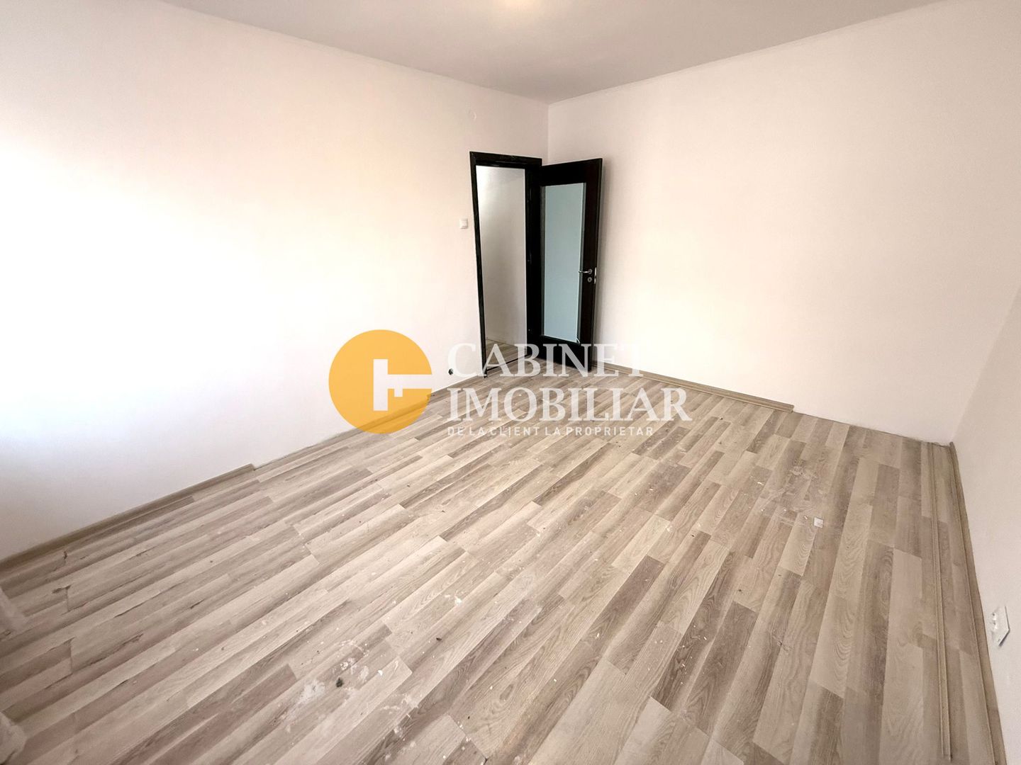 3 Camere - Etajul 1 - Zona Mircea Cel Bătrân - Poză 2