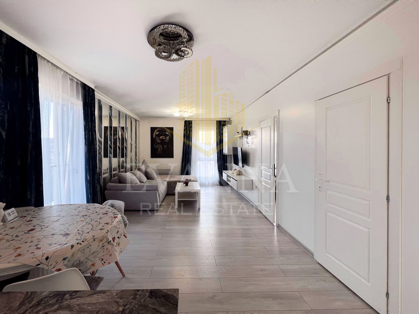 De inchiriat | 2 camere | etaj 3 | 2 locuri de parcare | Str. Coltau. - Poză 2