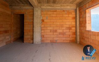 Pensiune/Vilă la roșu P+E+M în Sărata - Poză 21