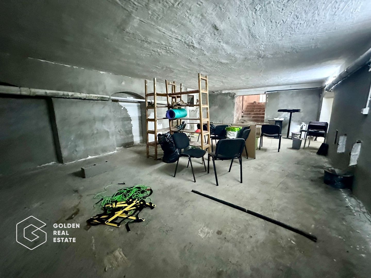 Boxa 67 mp utili, în zona Podgoria - Poză 1