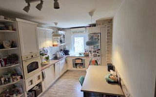 etaj 2, zona Bucovina , 3 camere, 2 bai, - Poză 3
