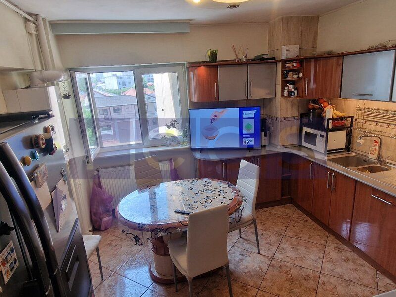 Apartament 4 camere 100mp |  Metrou Stefan cel Mare | Loc parcare+centrala - Poză 8