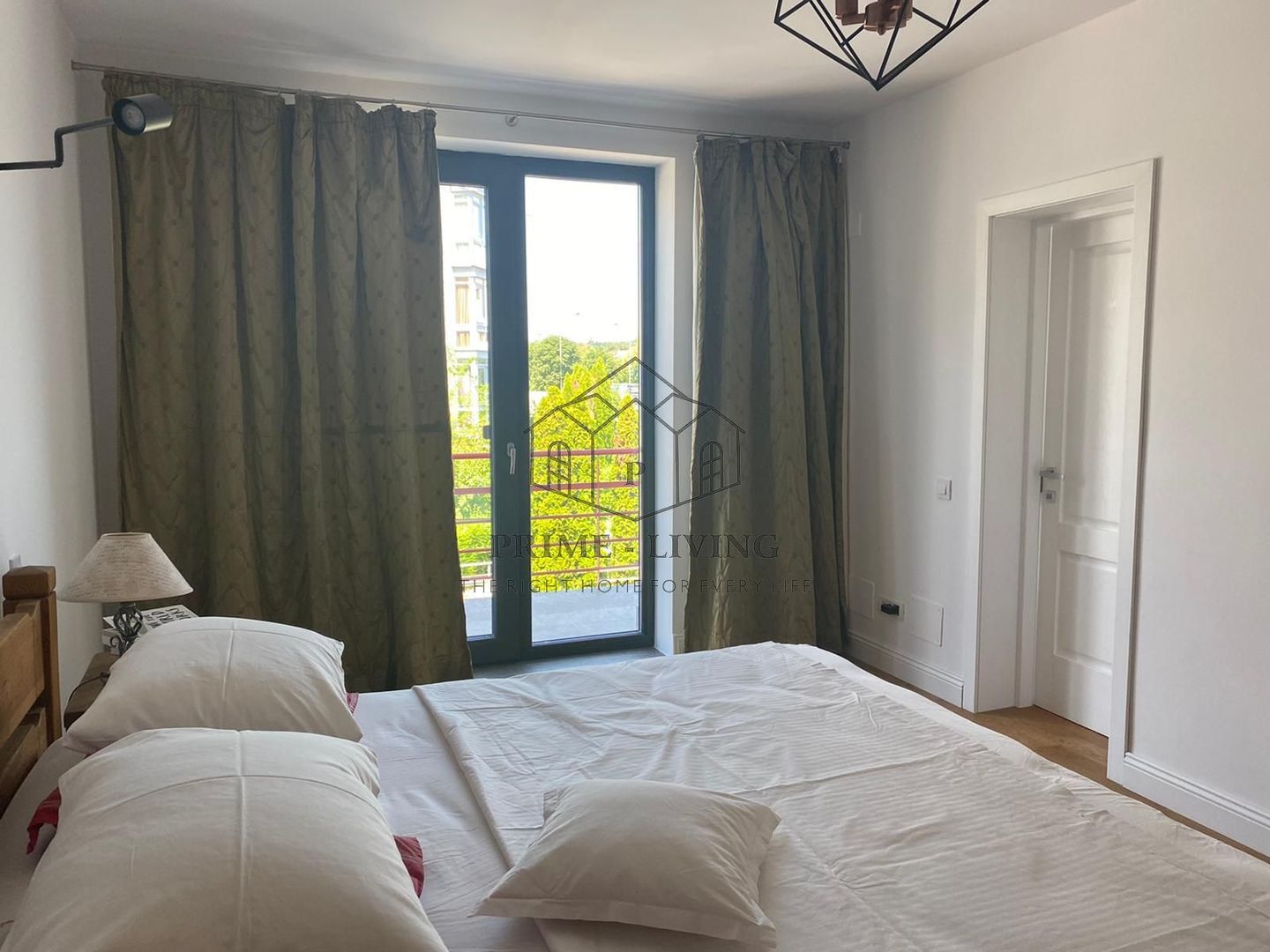 VILA CU 6 CAMERE LA INCHIRIERE LANGA BRITISH SCHOOL - Poză 4