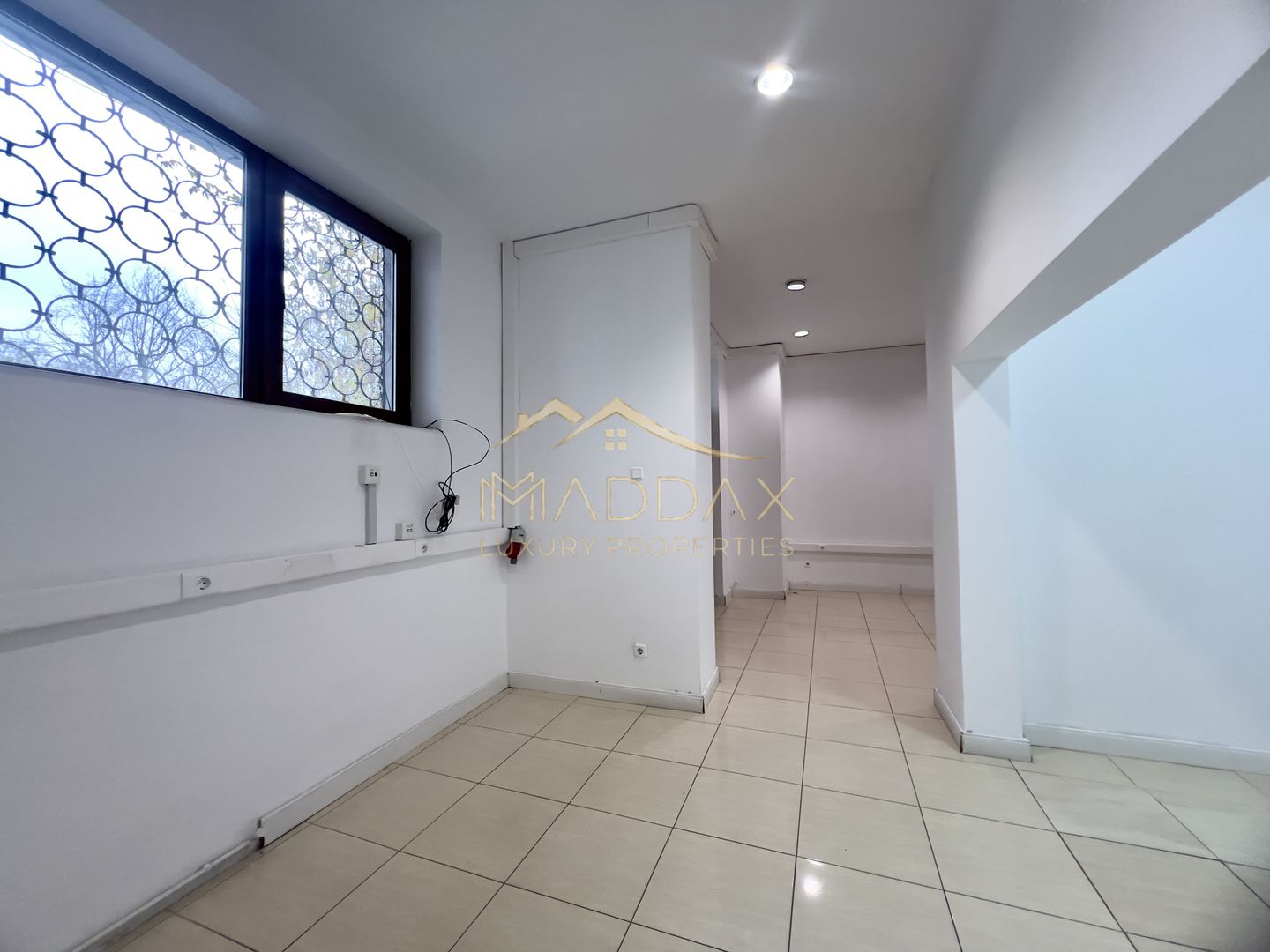 Spatiu Comercial Stradal**240mp**2 locuri parcare//Bdul Ion MIhalache - Poză 31