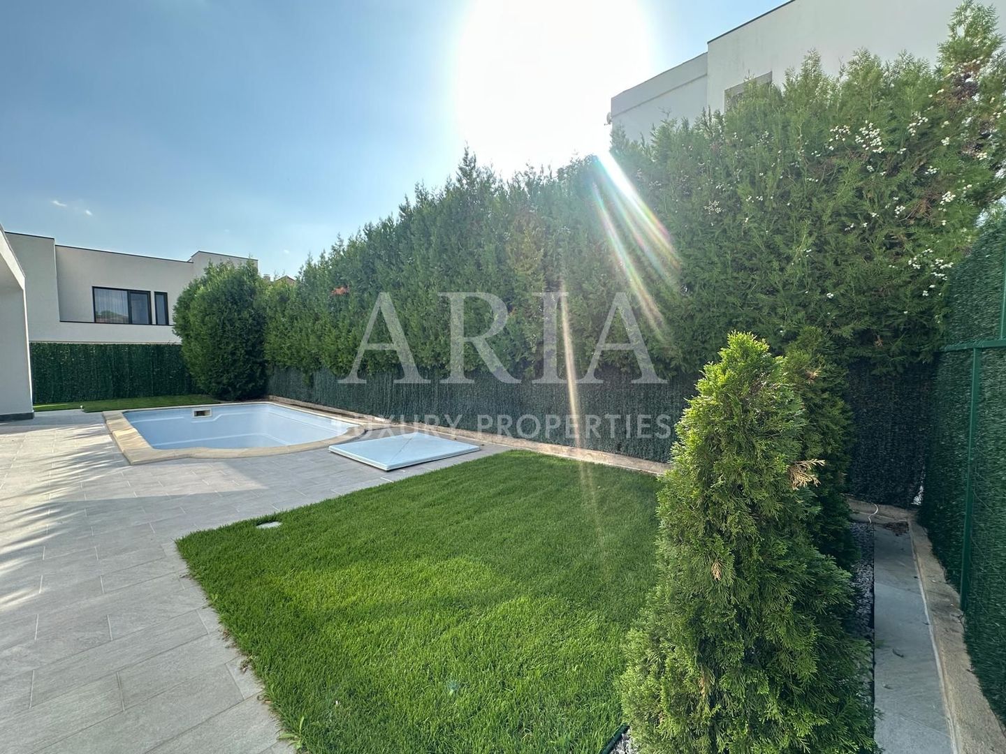 MODERN VILLA  - LUXURY GATED COMMUNITY - Poză 3